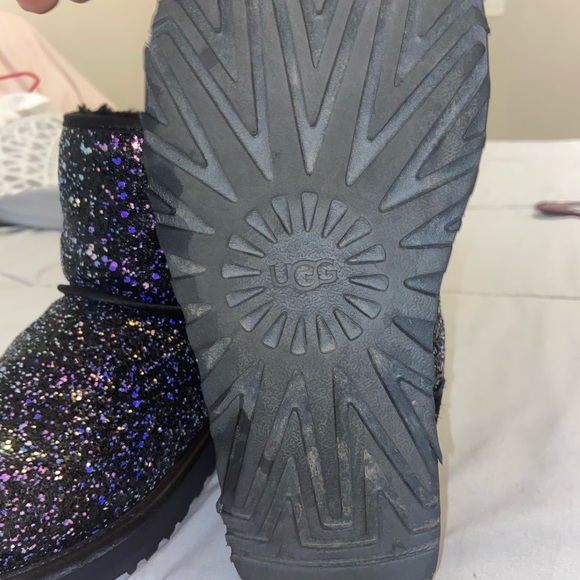 uggs - Picture 3 of 4